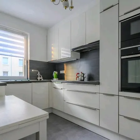 Haus Im Stadtgebiet Mit Perfekter Bahnverbindung *