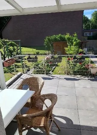 Ferienhaus Haus Im Stadtgebiet Mit Perfekter Bahnverbindung
