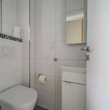 Haus Im Stadtgebiet Mit Perfekter Bahnverbindung *