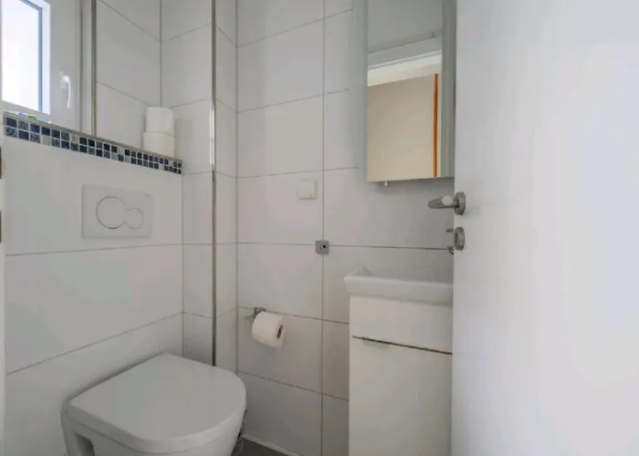 Haus Im Stadtgebiet Mit Perfekter Bahnverbindung *