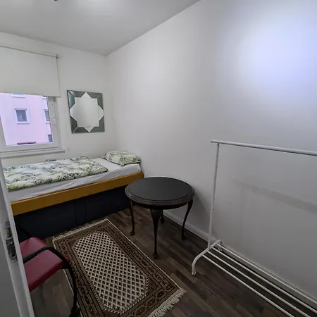 Ferienhaus Haus Im Stadtgebiet Mit Perfekter Bahnverbindung *