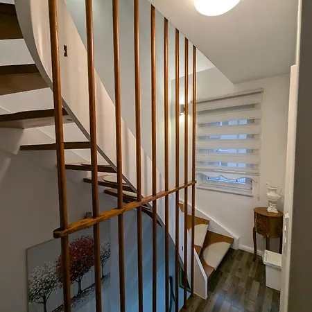 Ferienhaus Haus Im Stadtgebiet Mit Perfekter Bahnverbindung